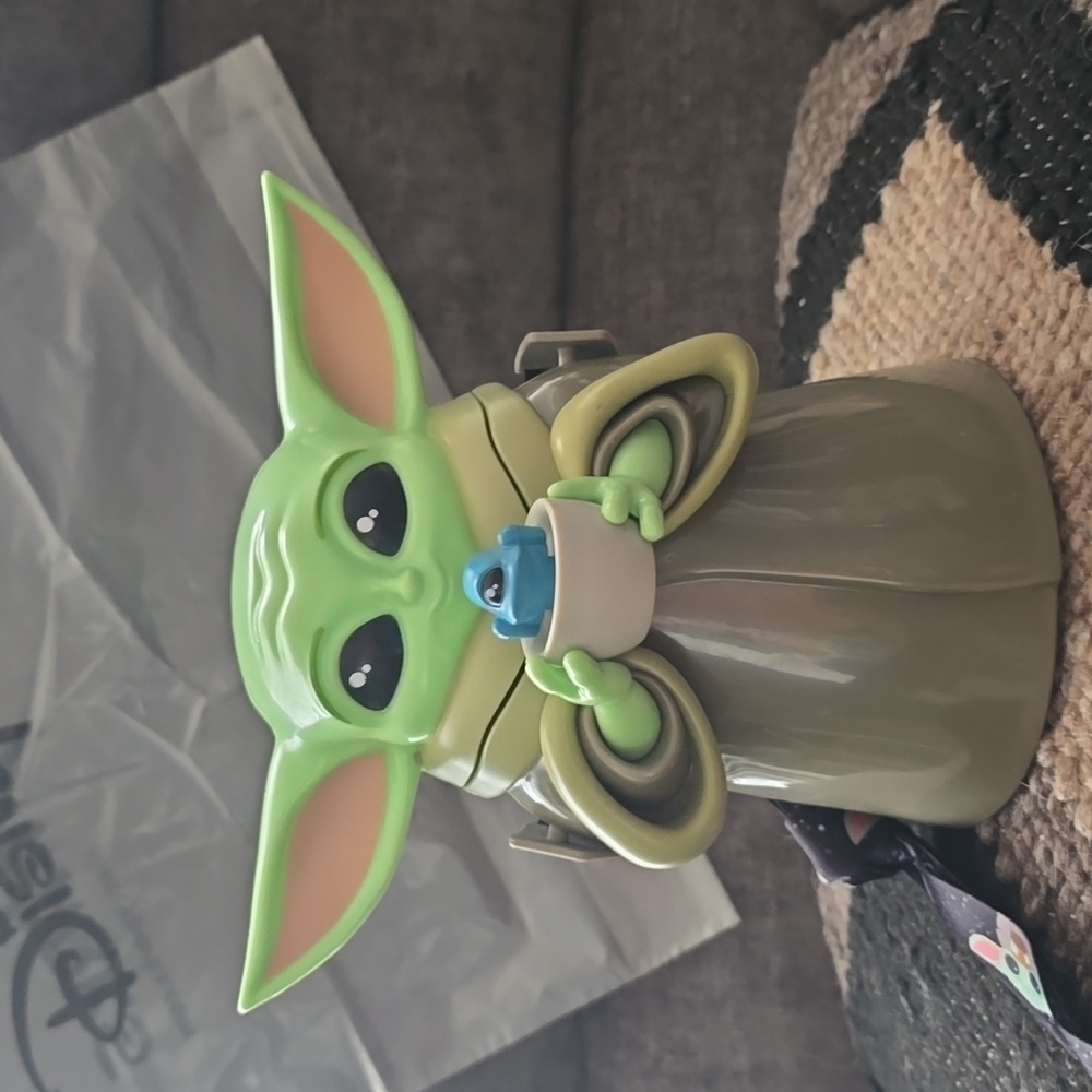 Disney Parks Collectible Grogu Sipper *NEW*